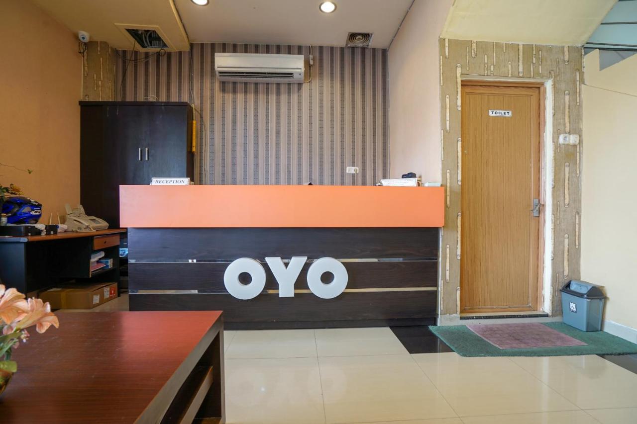 Oyo 2255 Hotel Aifih Palembang Kültér fotó