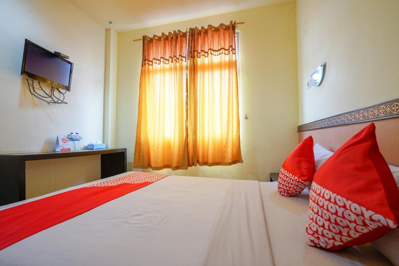 Oyo 2255 Hotel Aifih Palembang Kültér fotó