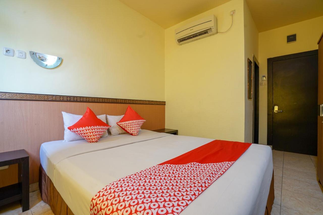 Oyo 2255 Hotel Aifih Palembang Kültér fotó